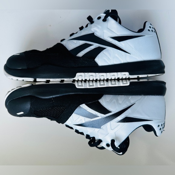 Reebok Other - Reebok Mesh Sneakers in Black and White